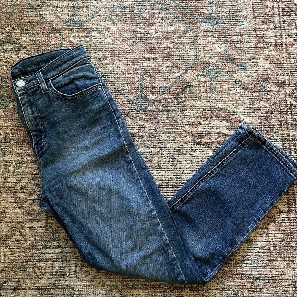 BDG girlfriend cropped jeans